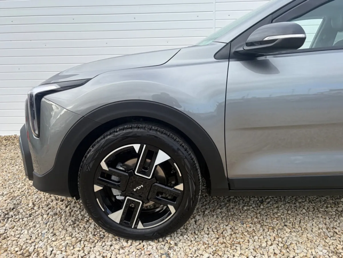 Kia Stonic SUV, Petrol, 2026, Grey