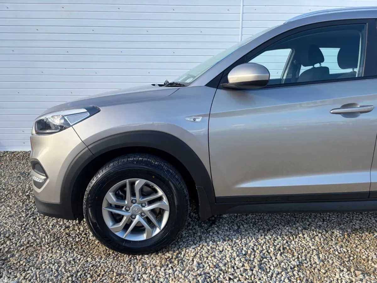 Hyundai Tucson MPV, Diesel, 2017, White