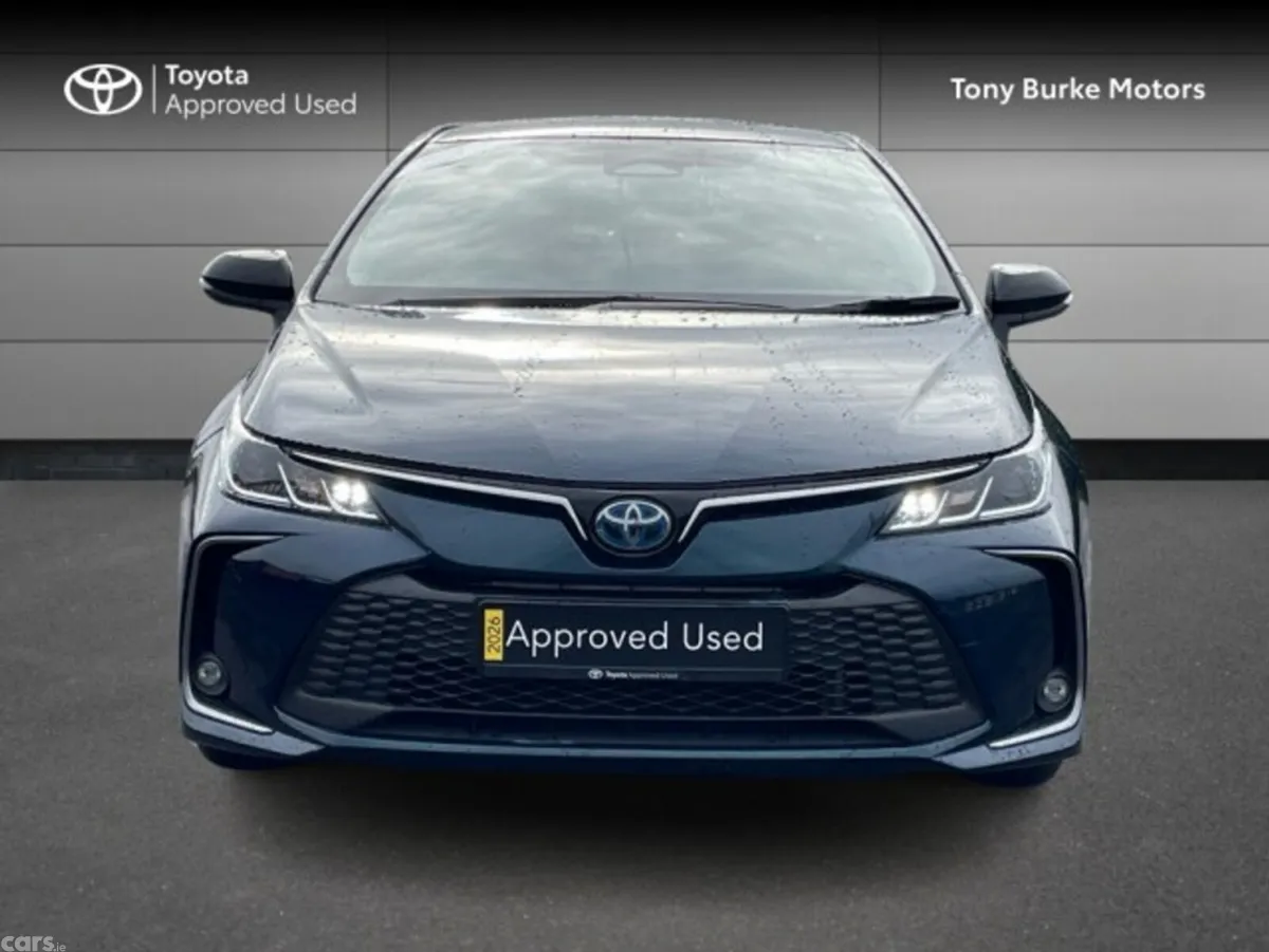 Toyota Corolla Saloon, Petrol Hybrid, 2026, Green