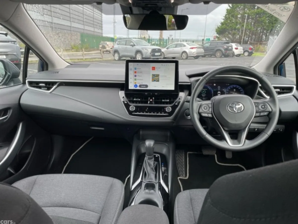Toyota Corolla Saloon, Petrol Hybrid, 2026, Green