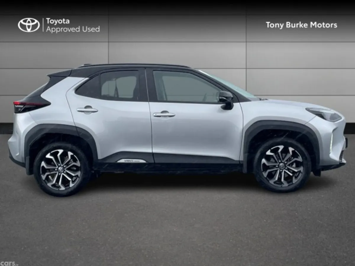 Toyota Yaris Cross SUV, Petrol Hybrid, 2026, Silver