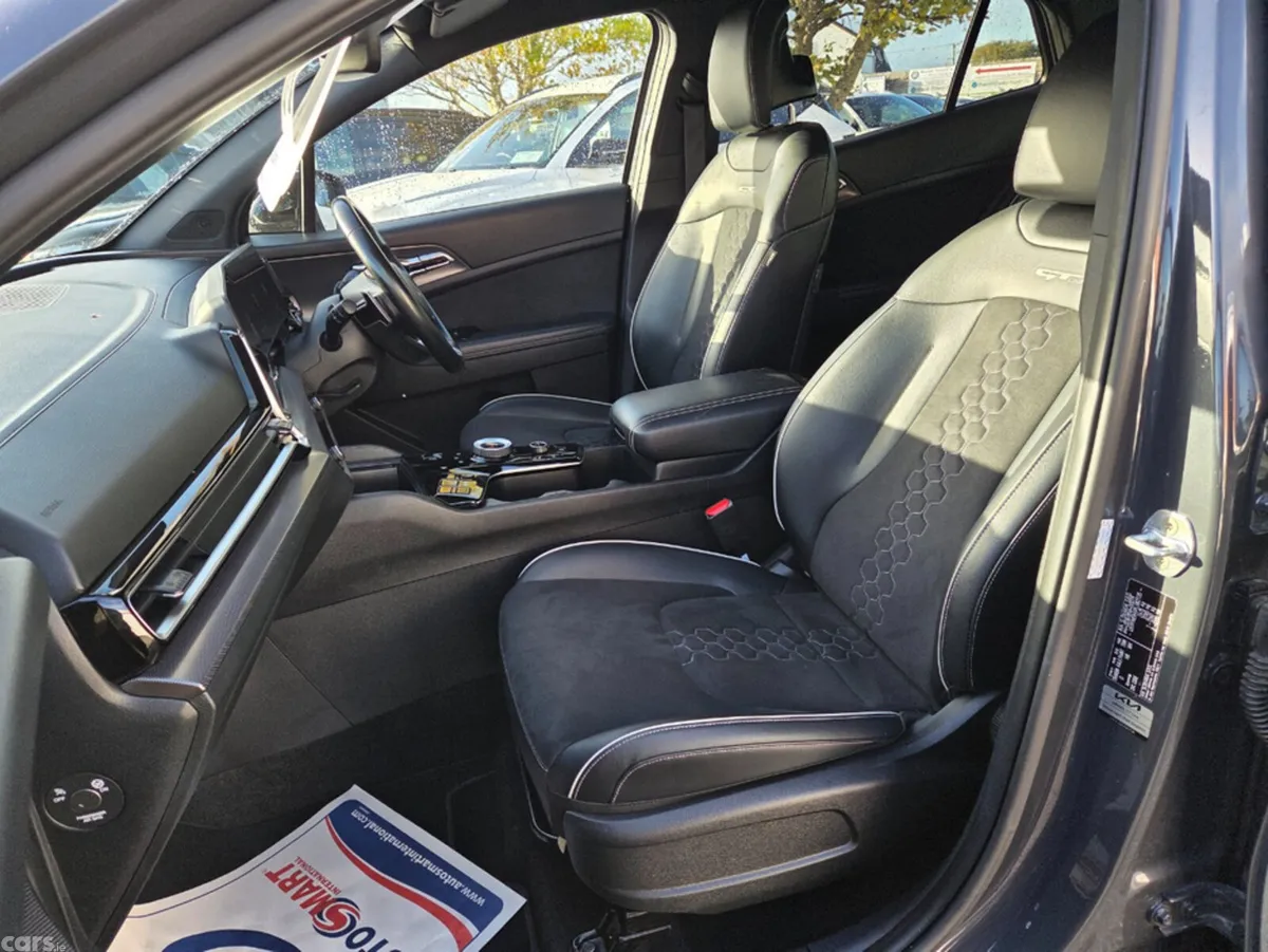 Kia Sportage Estate, Petrol Plug-in Hybrid, 2023, Grey