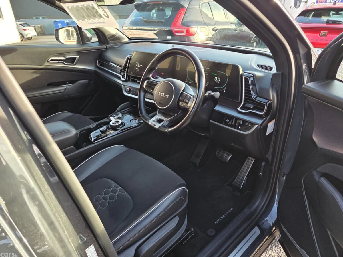 Kia Sportage Estate, Petrol Plug-in Hybrid, 2023, Grey