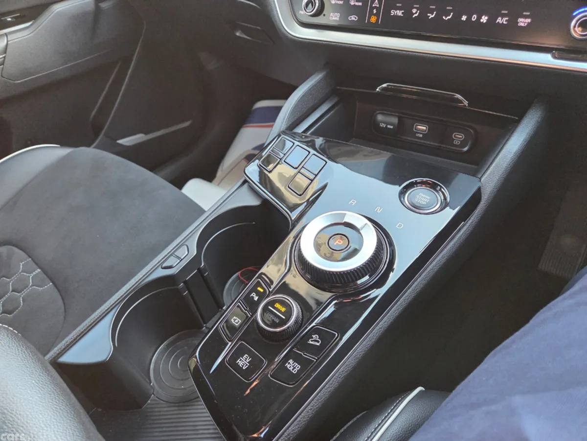 Kia Sportage Estate, Petrol Plug-in Hybrid, 2023, Grey