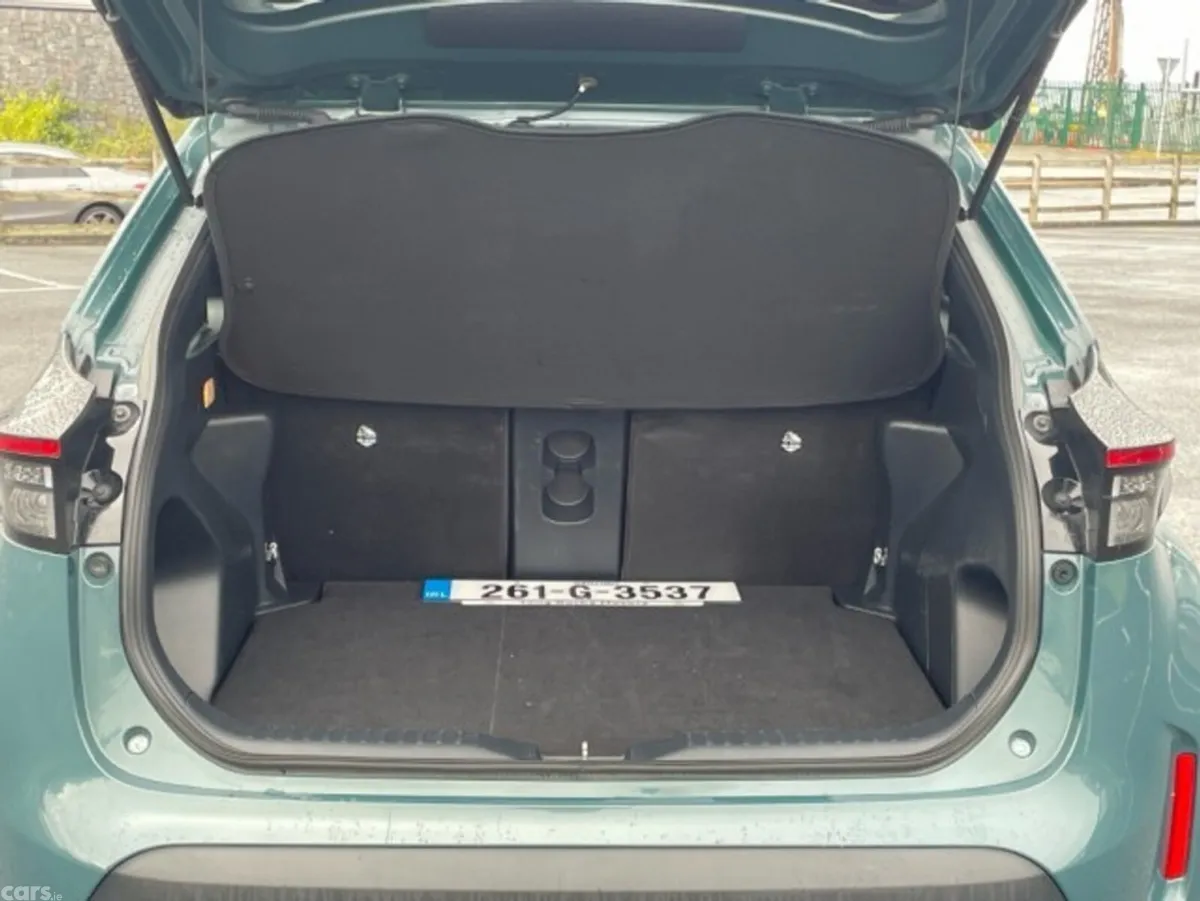 Toyota Yaris Cross SUV, Petrol Hybrid, 2026, Green