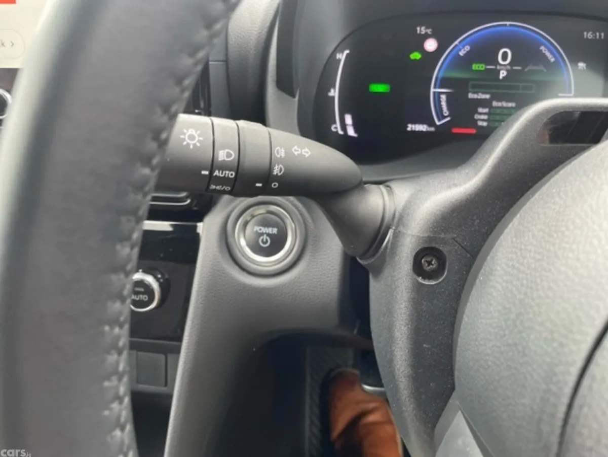 Toyota Yaris Cross SUV, Petrol Hybrid, 2026, Green