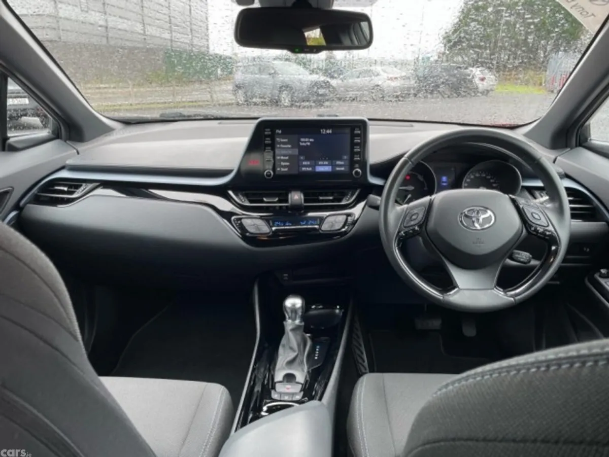 Toyota C-HR SUV, Petrol Hybrid, 2020, Red