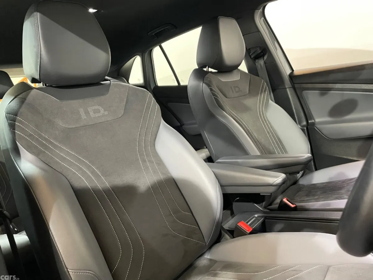 Volkswagen ID.4 Estate, Electric, 2023, Grey