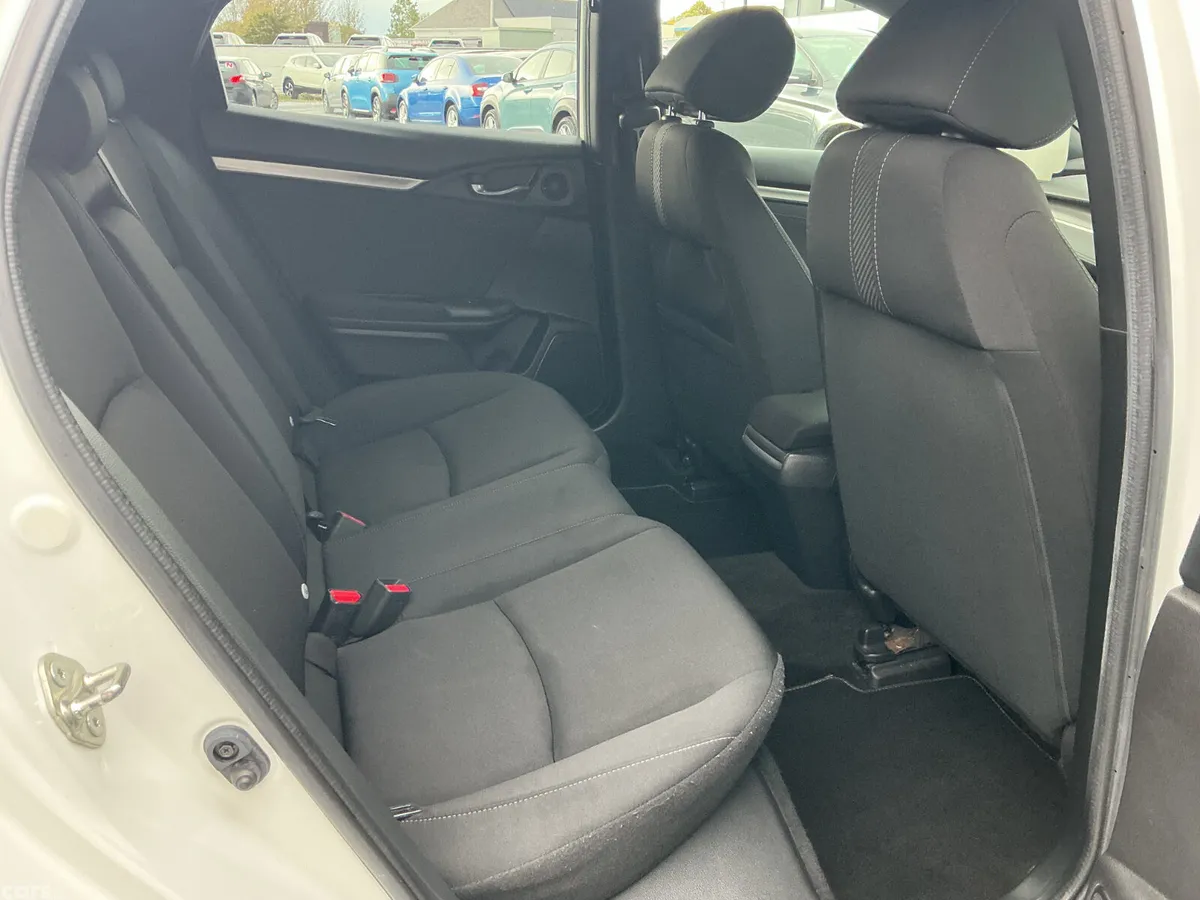 Nissan Qashqai MPV, Diesel, 2019, Grey