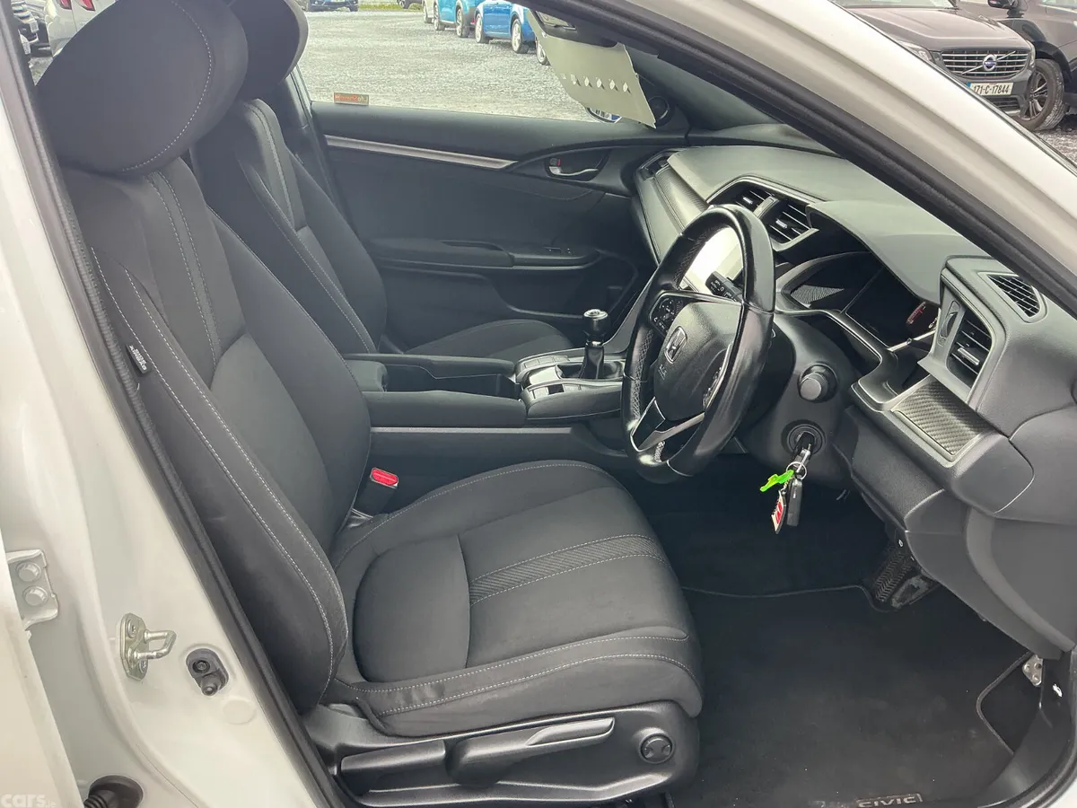 Nissan Qashqai MPV, Diesel, 2019, Grey