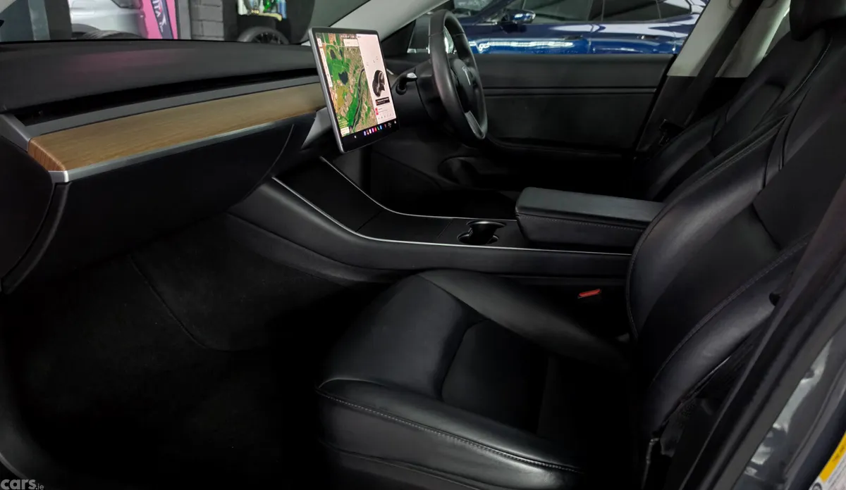 Tesla Model 3 Saloon, Electric, 2020, Grey