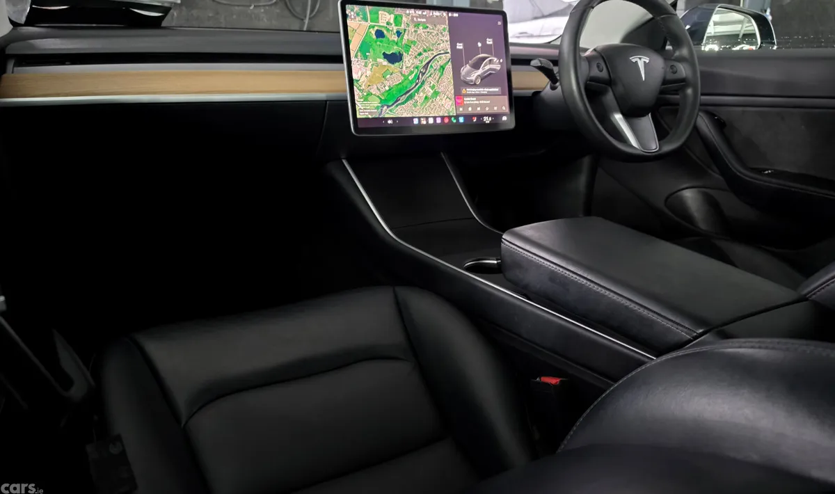 Tesla Model 3 Saloon, Electric, 2020, Grey
