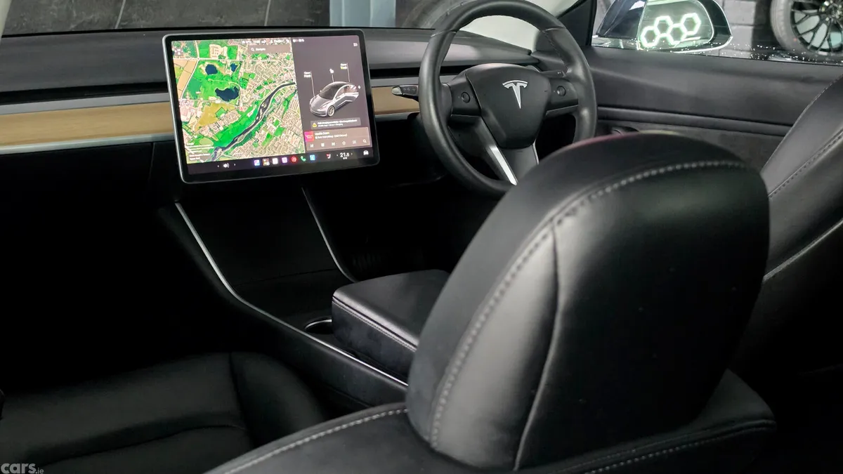 Tesla Model 3 Saloon, Electric, 2020, Grey