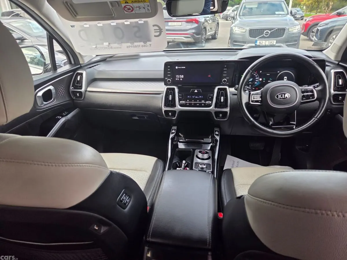 Kia Sorento MPV, Petrol Plug-in Hybrid, 2022, White