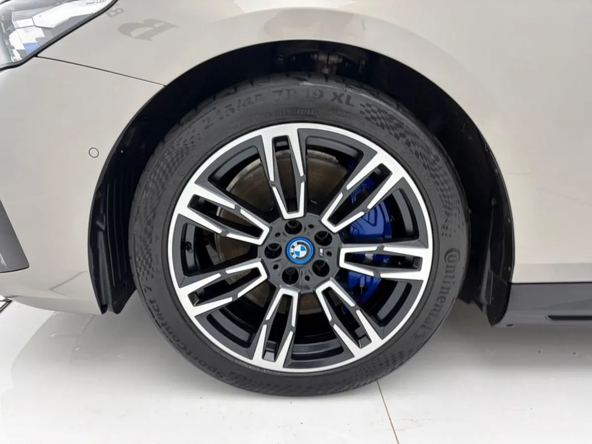 BMW i5 Saloon, Electric, 2024, Grey
