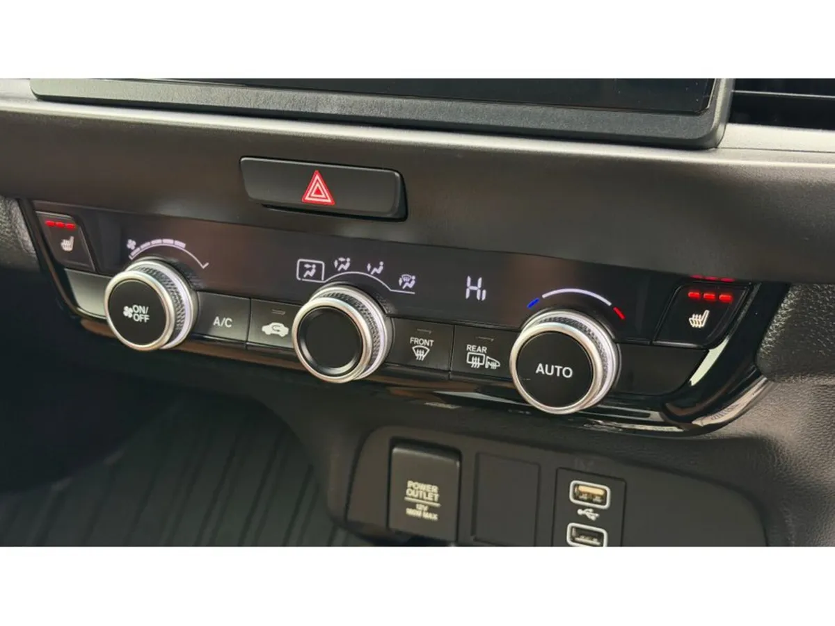 Honda Fit Hatchback, Petrol Hybrid, 2020, White