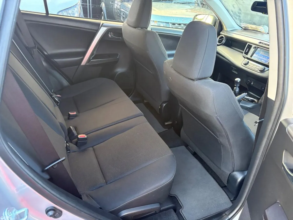 Toyota RAV4 SUV, Diesel, 2016, Silver