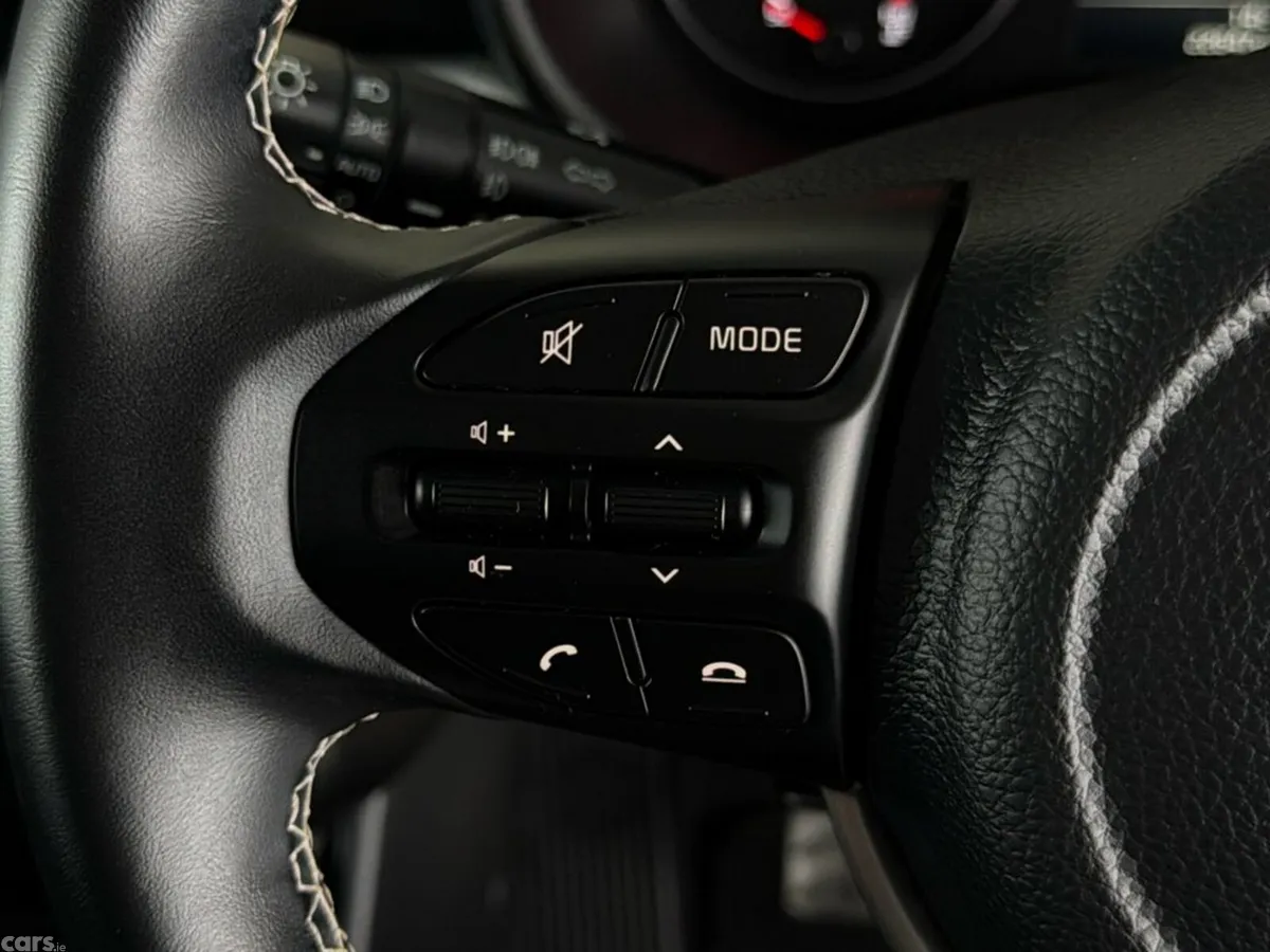 Kia Picanto Hatchback, Petrol, 2022, Red