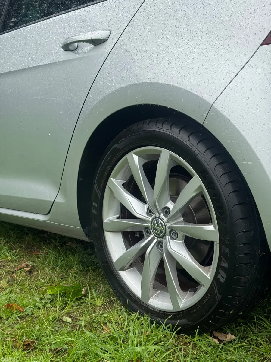 Volkswagen Golf Estate, Petrol, 2016, Silver