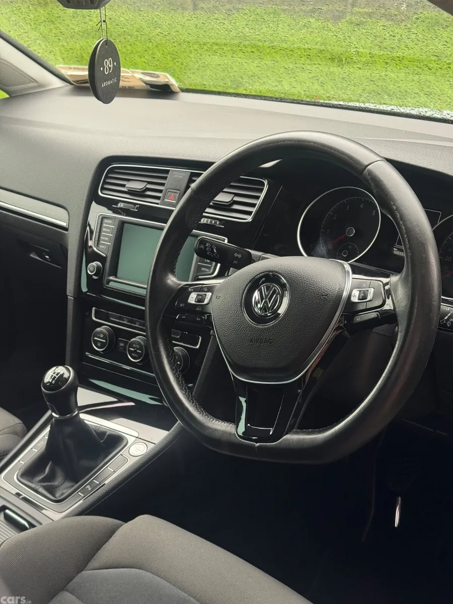 Volkswagen Golf Estate, Petrol, 2016, Silver