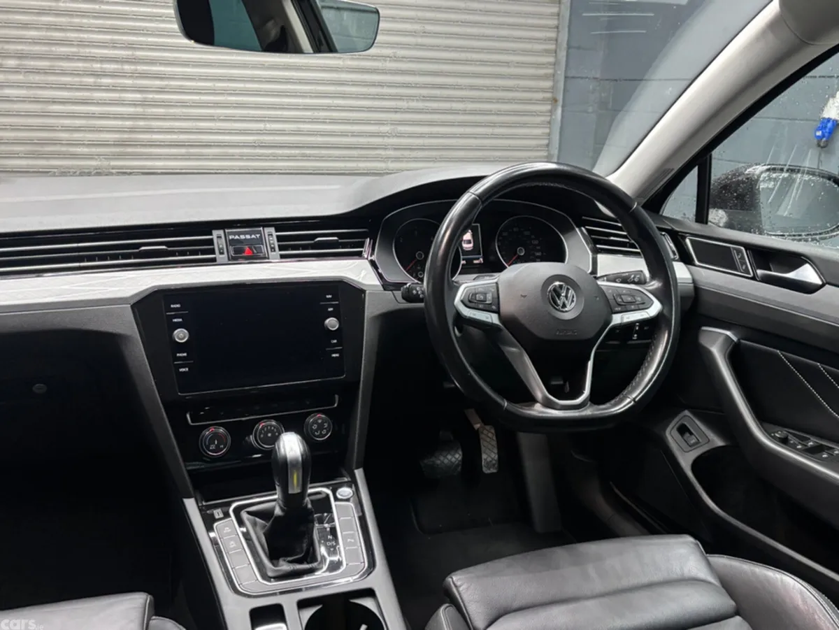 Volkswagen Passat Saloon, Diesel, 2019, Black