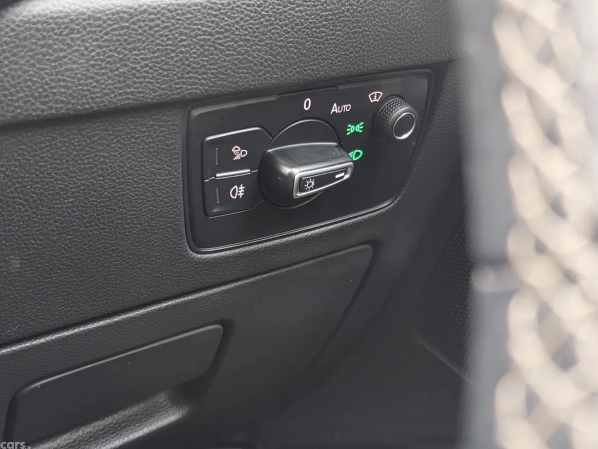 Volkswagen Arteon Saloon, Petrol, 2018, White