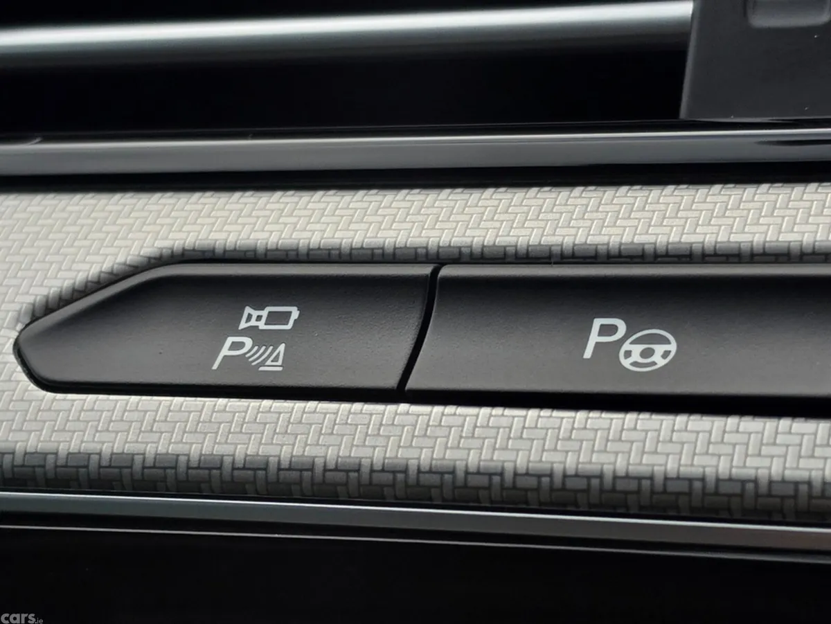 Volkswagen Arteon Saloon, Petrol, 2018, White