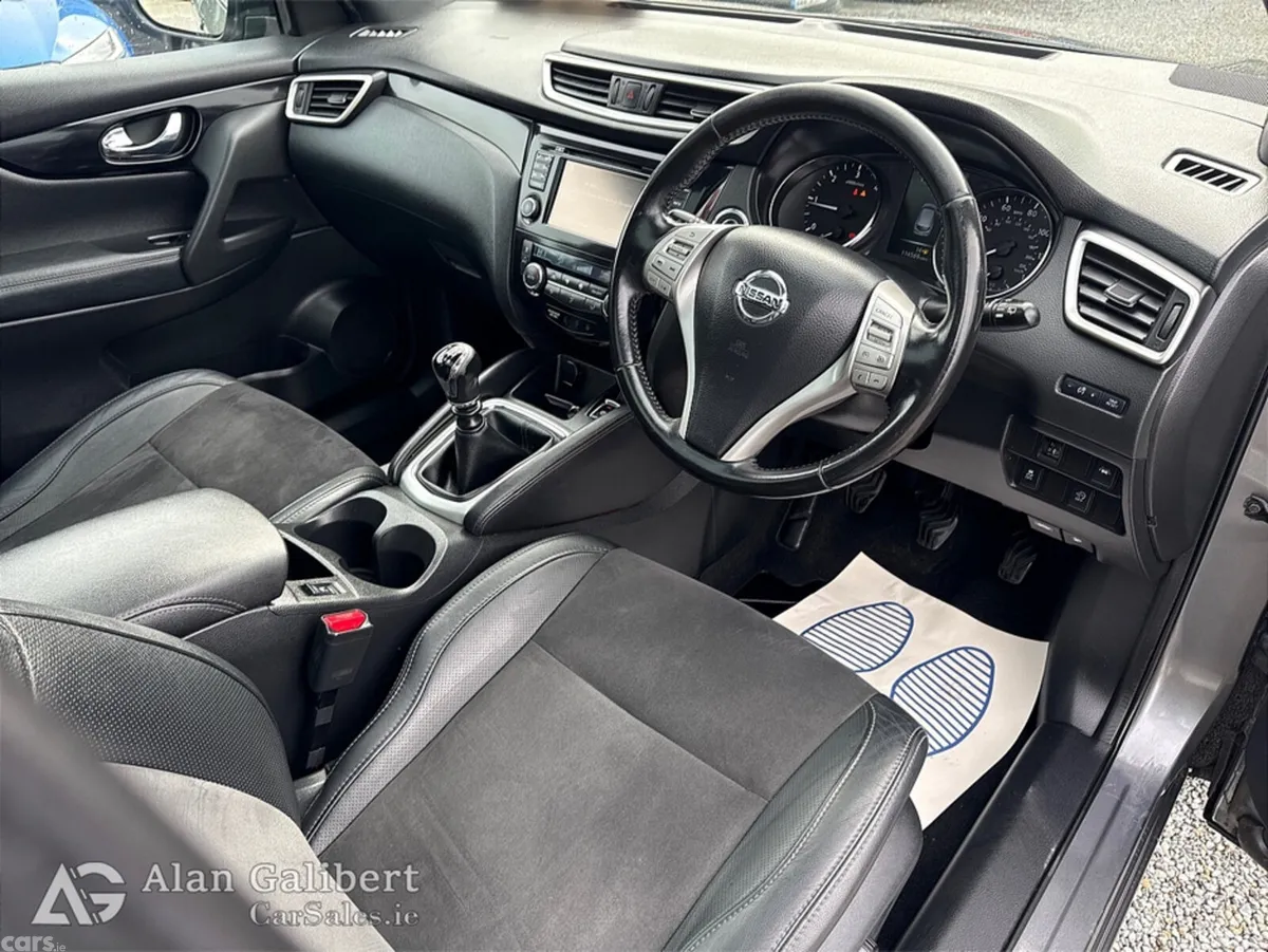 Nissan Qashqai MPV, Diesel, 2017, Grey