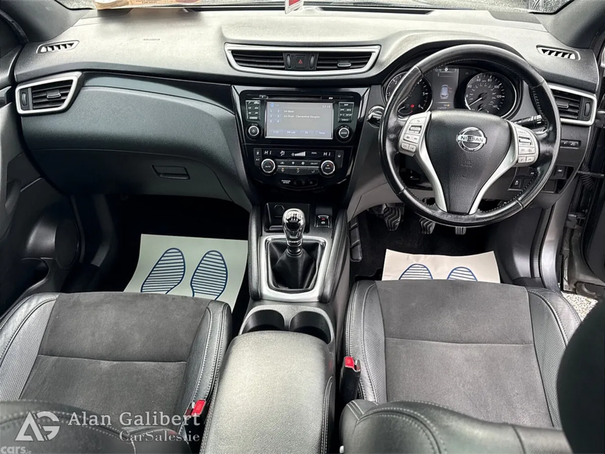 Nissan Qashqai MPV, Diesel, 2017, Grey