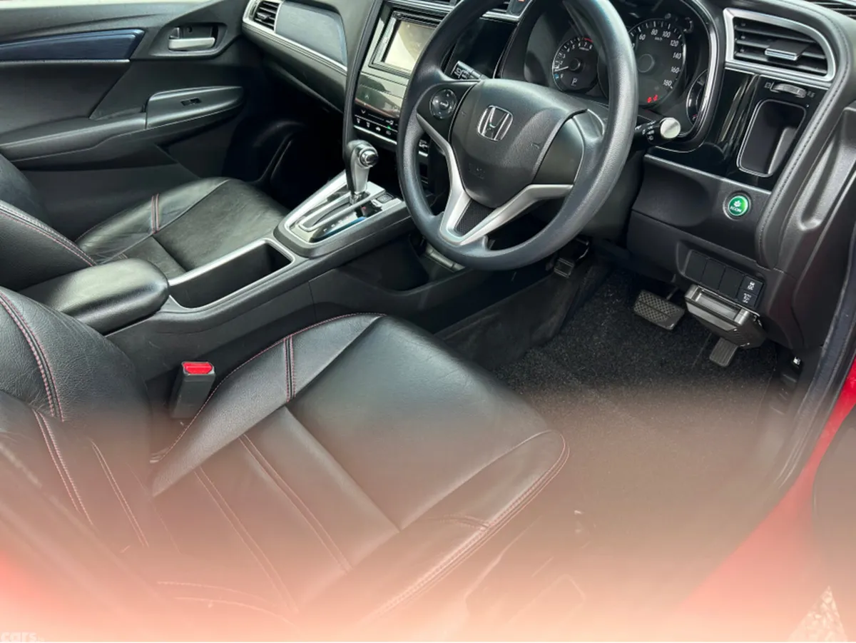 Honda Shuttle Estate, Petrol, 2016, Red