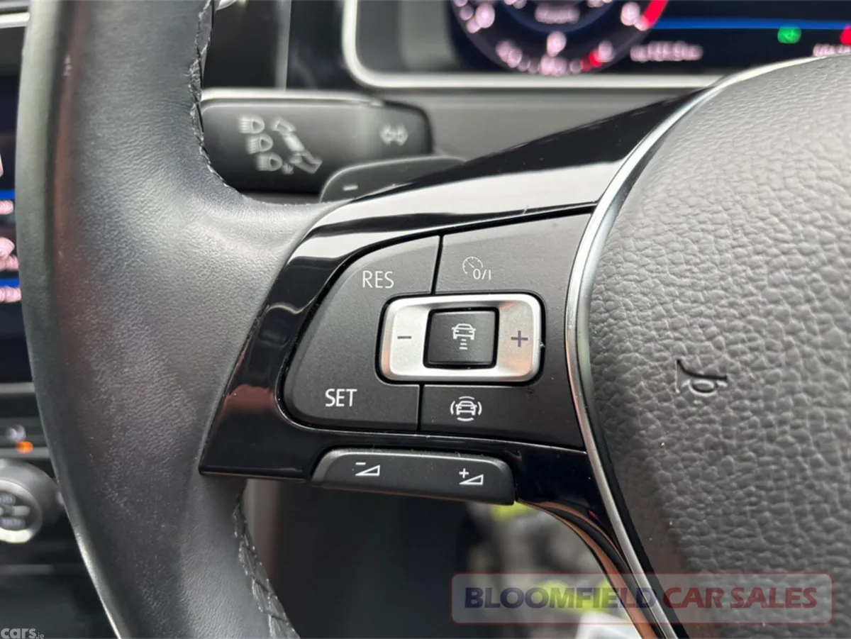 Volkswagen Golf Hatchback, Petrol, 2019, Black