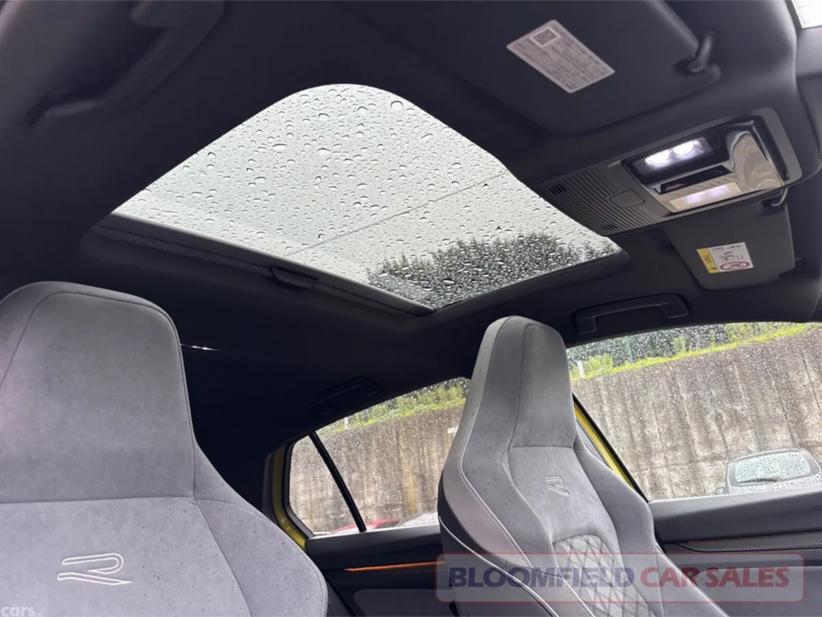 Volkswagen Golf Hatchback, Petrol Hybrid, 2021, Yellow