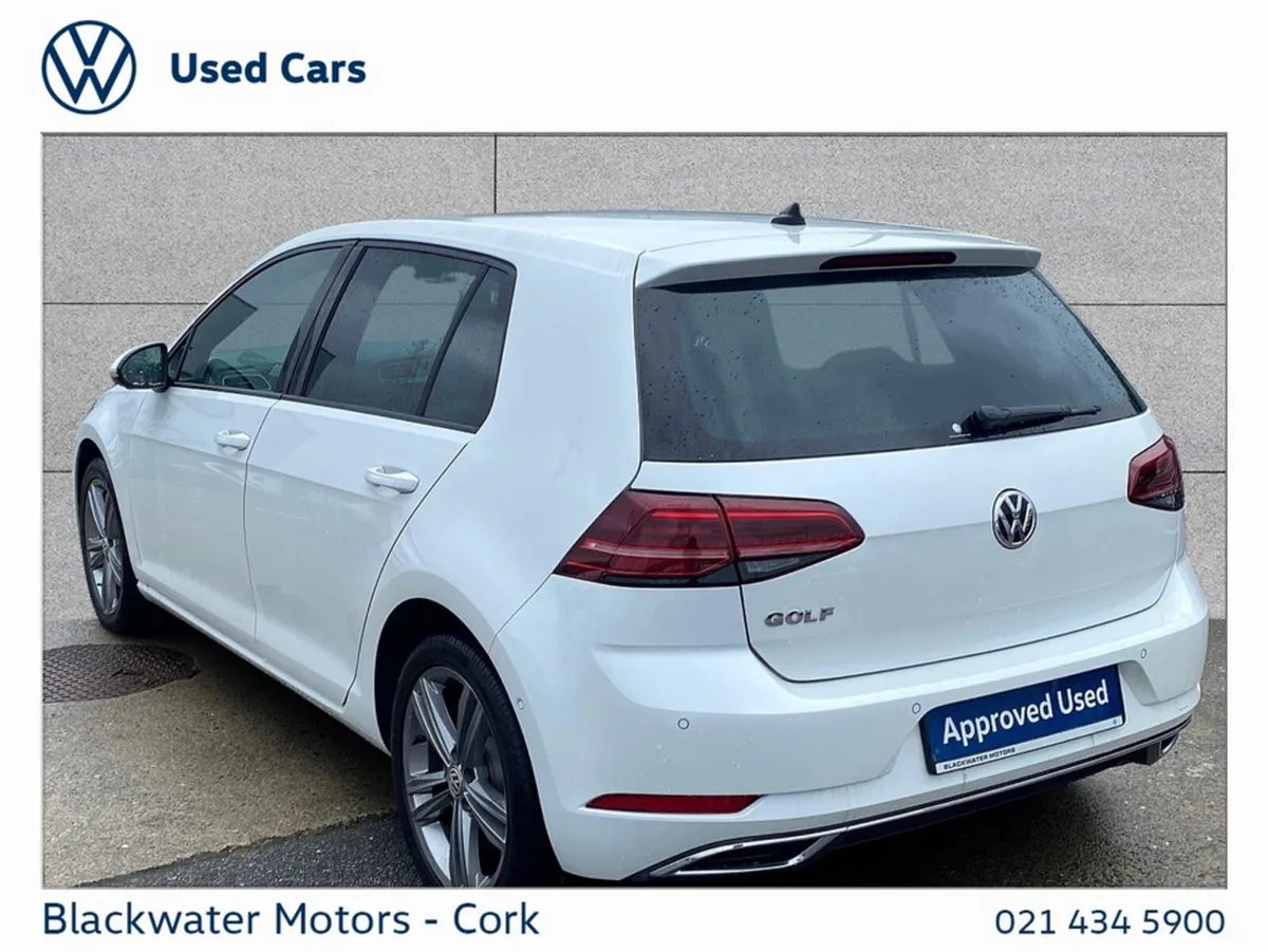 Volkswagen Golf Hatchback, Petrol, 2017, 