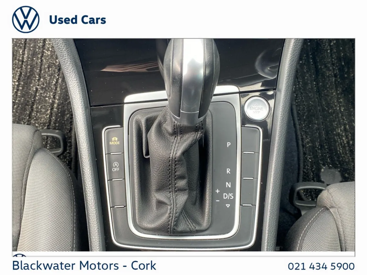Volkswagen Golf Hatchback, Petrol, 2017, 