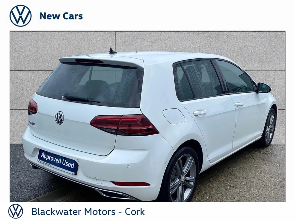 Volkswagen Golf Hatchback, Petrol, 2017, 
