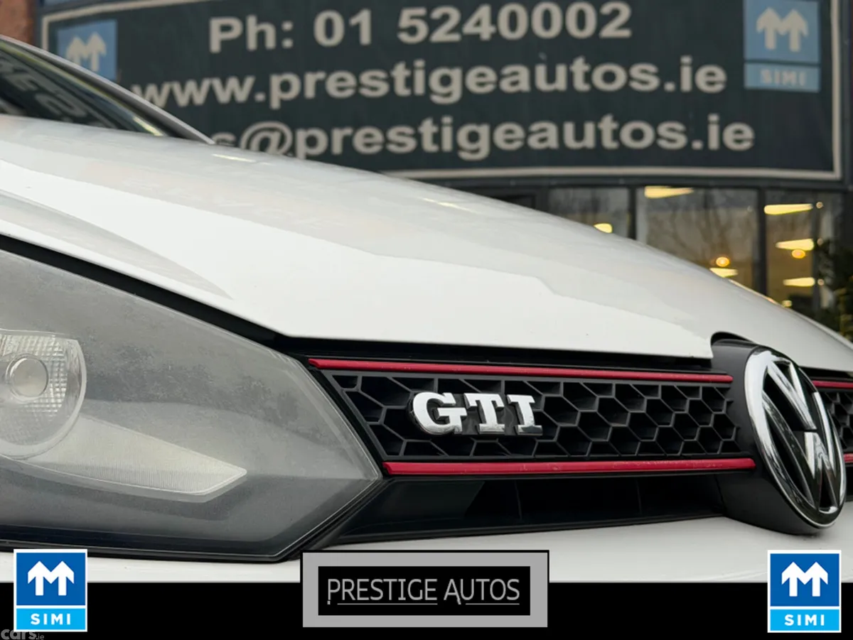 Volkswagen Golf Hatchback, Petrol, 2012, White