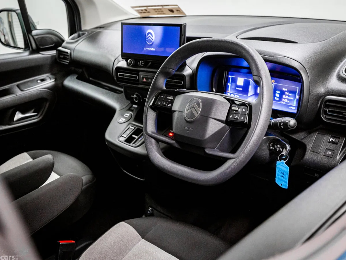 Citroen Berlingo Estate, Electric, 2025, Blue