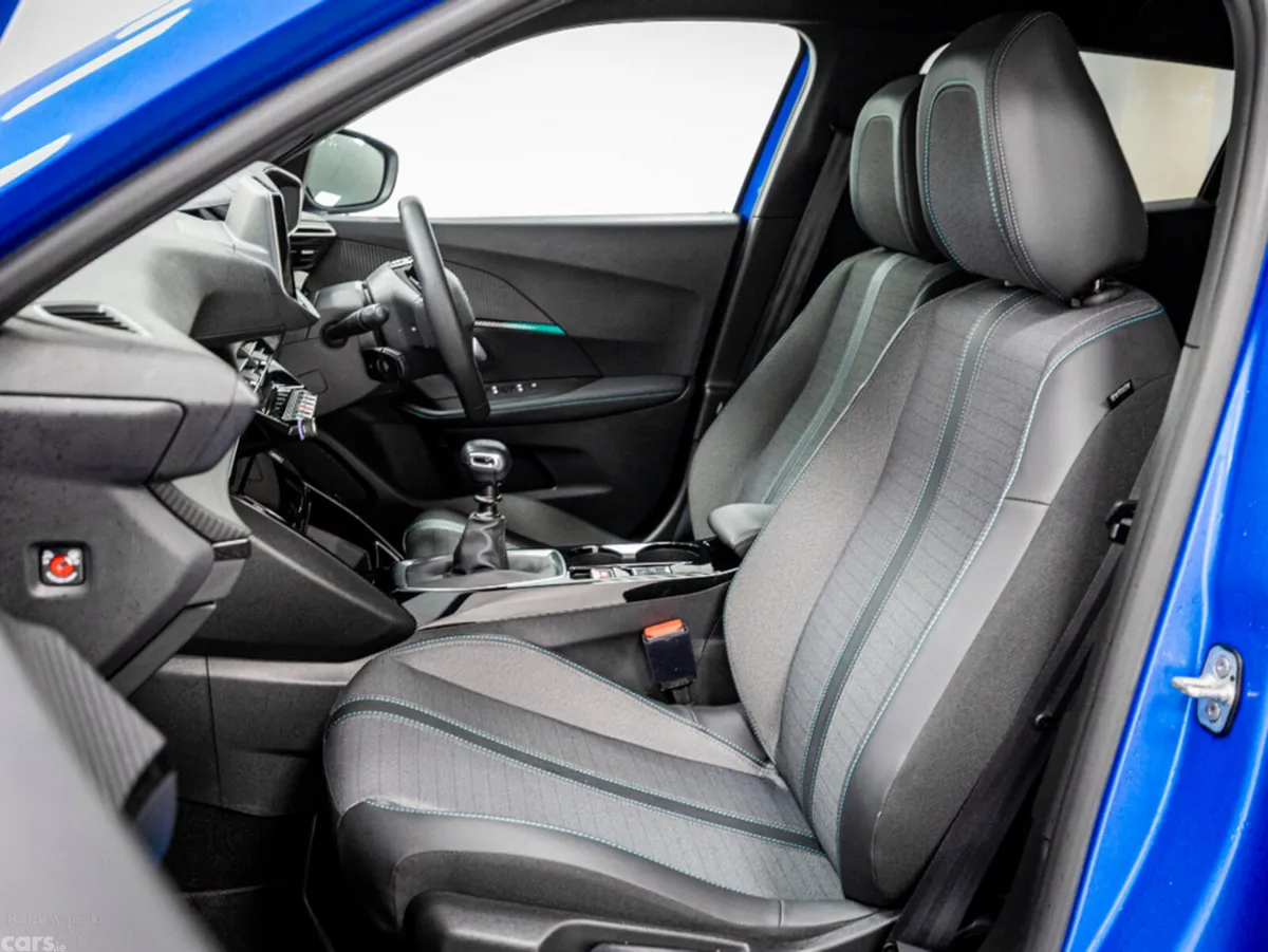 Peugeot 2008 SUV, Petrol, 2023, Blue