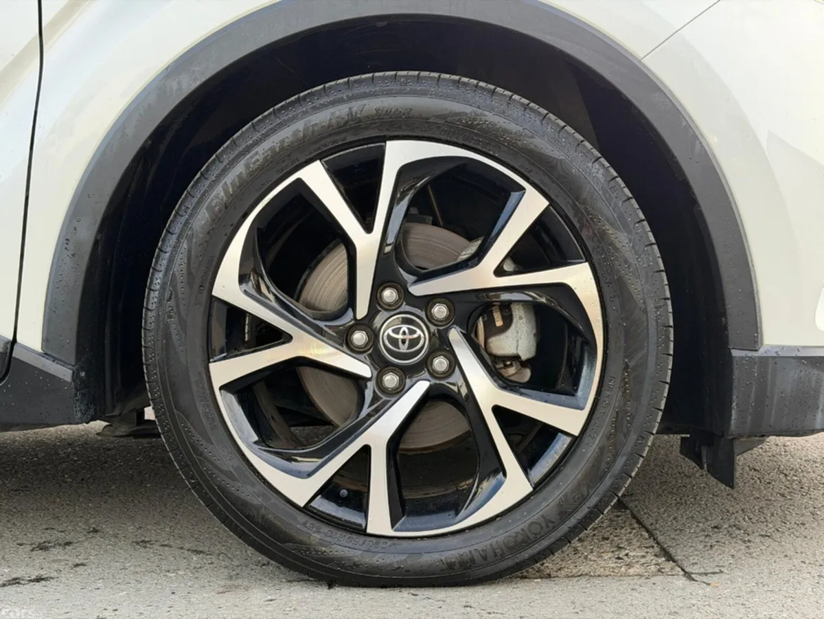 Toyota C-HR Hatchback, Petrol Hybrid, 2017, White