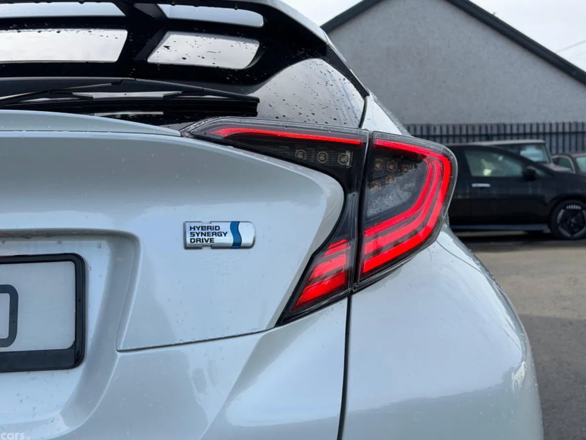 Toyota C-HR Hatchback, Petrol Hybrid, 2017, White