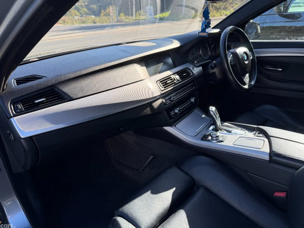 BMW 5-Series Saloon, Diesel, 2011, Grey