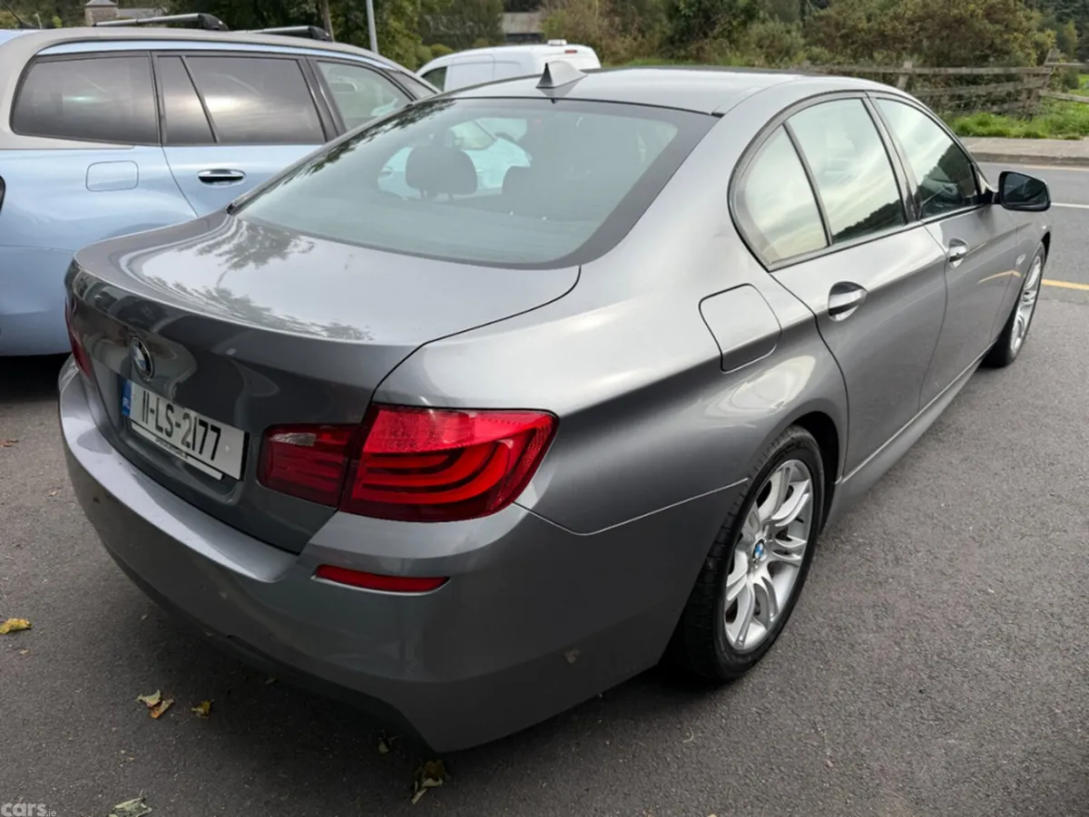 BMW 5-Series Saloon, Diesel, 2011, Grey