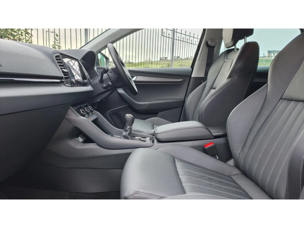 Skoda Karoq SUV, Diesel, 2026, Black