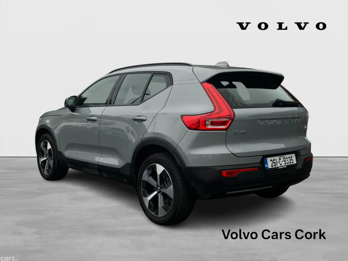 Volvo XC40 SUV, Petrol, 2026, Grey