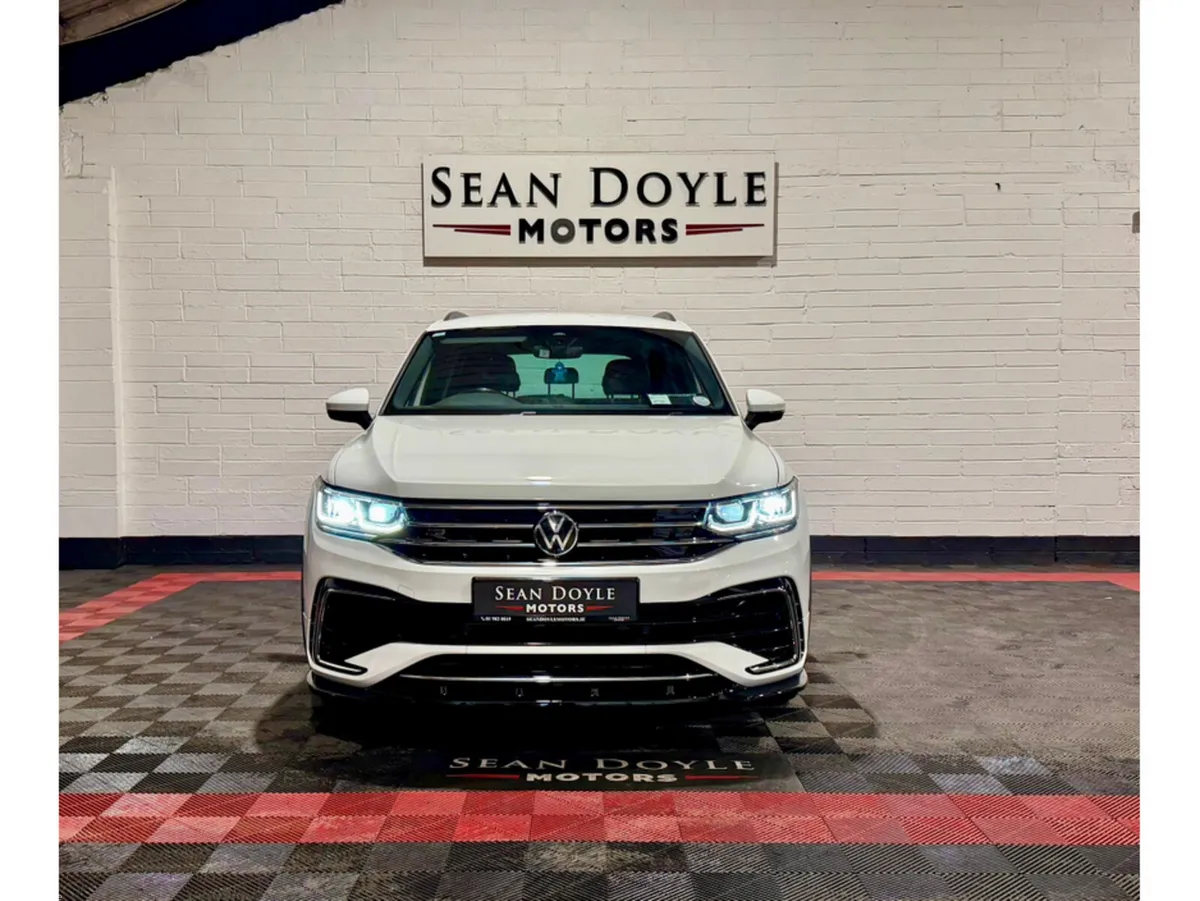 Volkswagen Tiguan SUV, Petrol Plug-in Hybrid, 2022, White