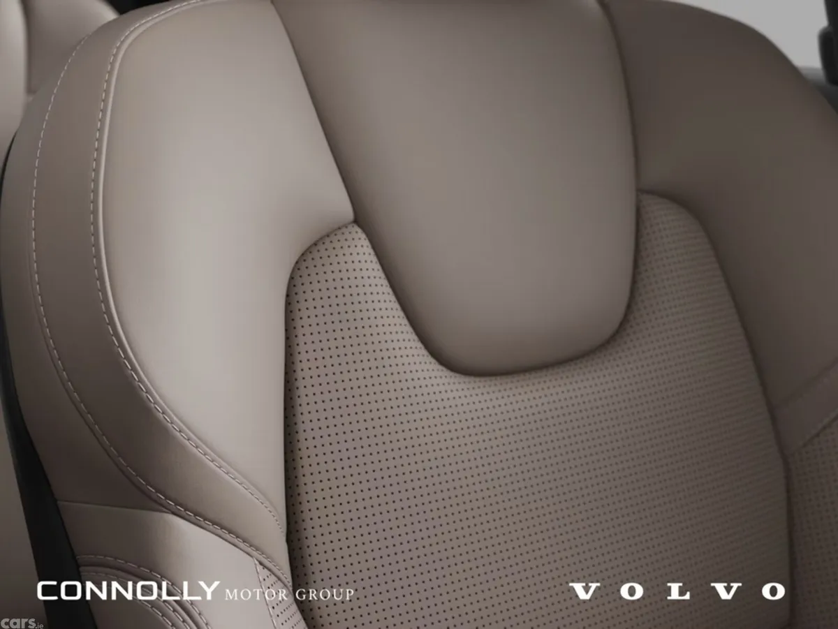 Volvo XC90 SUV, Petrol Plug-in Hybrid, 2026, Beige