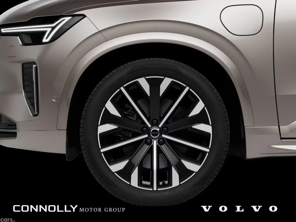 Volvo XC90 SUV, Petrol Plug-in Hybrid, 2026, Beige