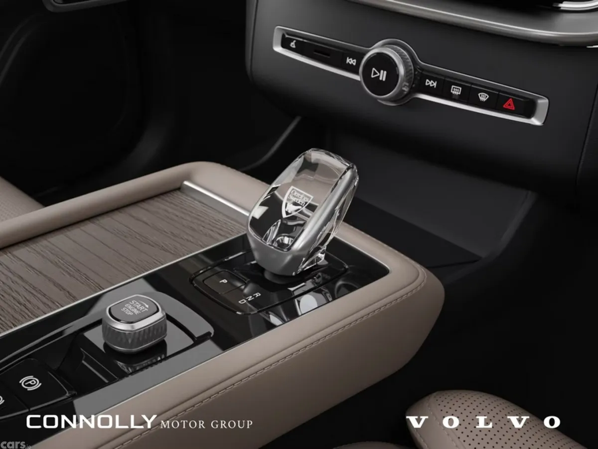 Volvo XC90 SUV, Petrol Plug-in Hybrid, 2026, Beige