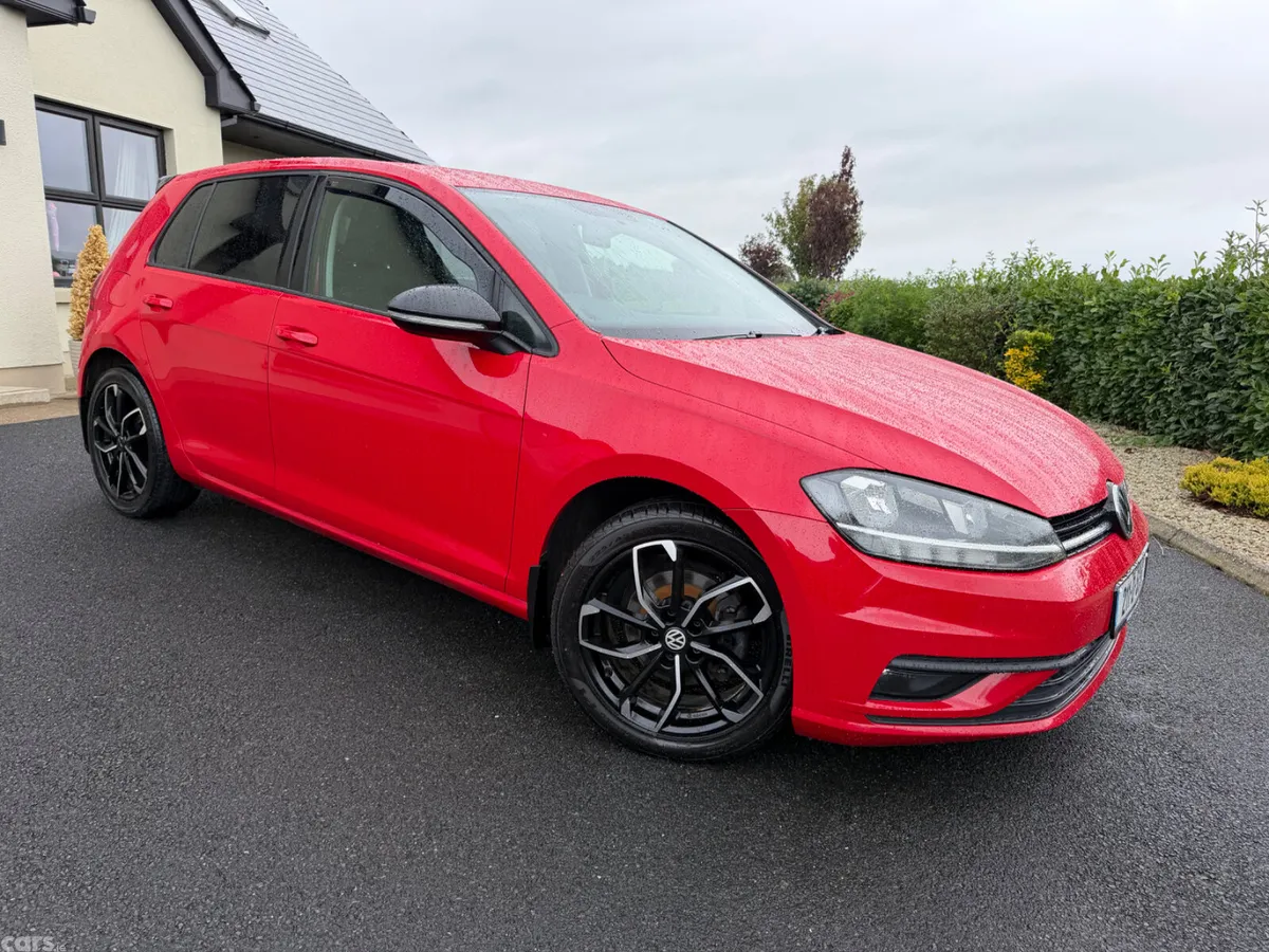Volkswagen Golf Hatchback, Diesel, 2021, Red