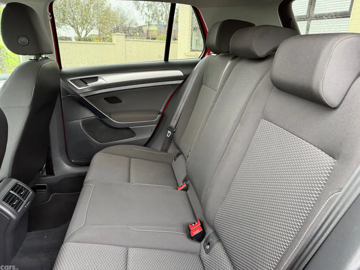 Volkswagen Golf Hatchback, Diesel, 2021, Red